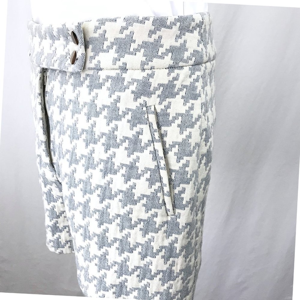 Zara Basic Shorts W/ Geometric Print - image 6